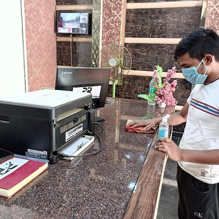 Hotel Prakash Regency Hapur Buitenkant foto