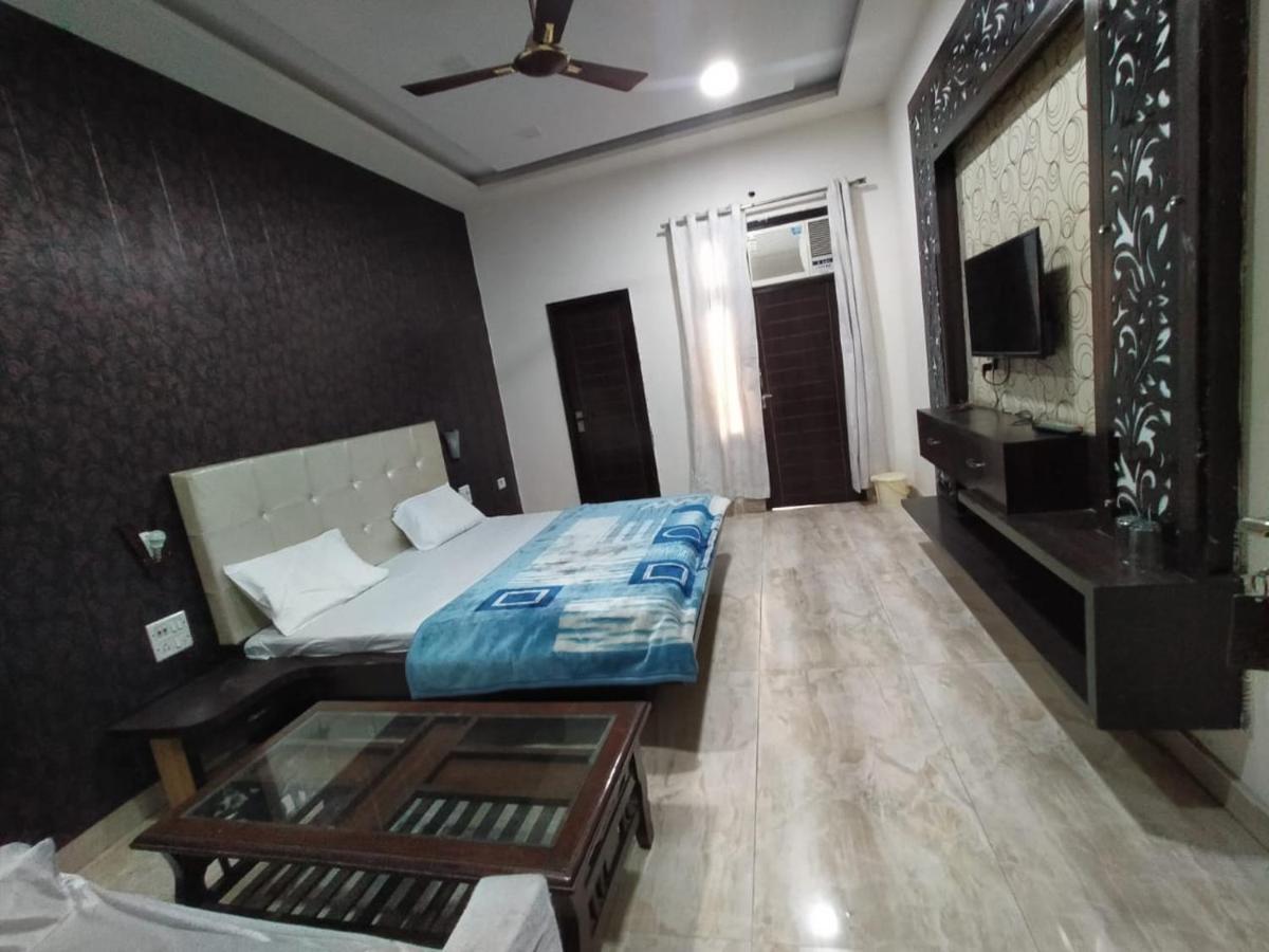 Hotel Prakash Regency Hapur Buitenkant foto