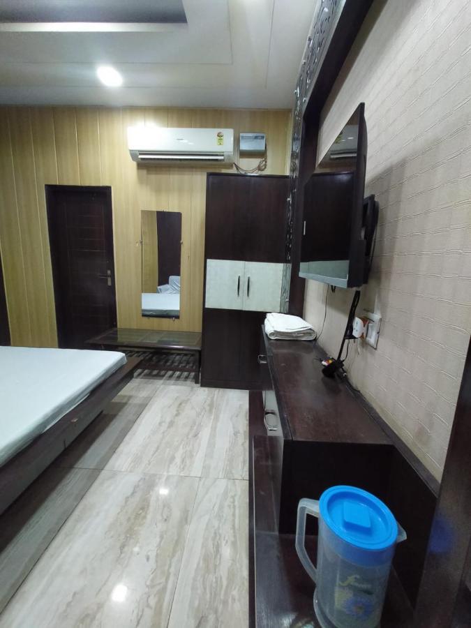 Hotel Prakash Regency Hapur Buitenkant foto