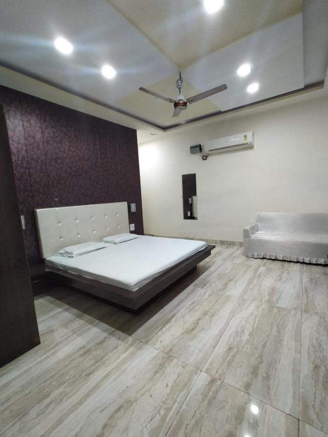 Hotel Prakash Regency Hapur Buitenkant foto