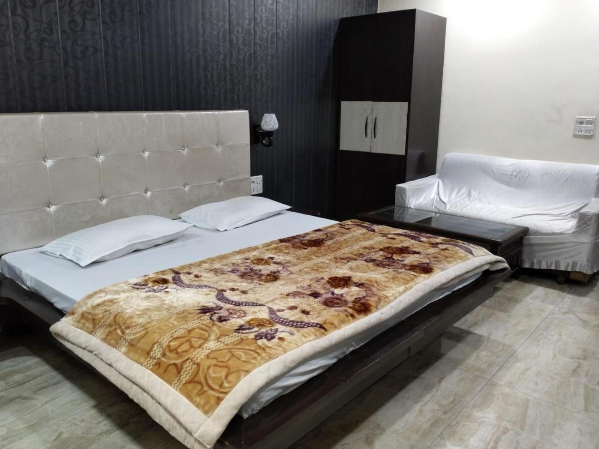 Hotel Prakash Regency Hapur Buitenkant foto