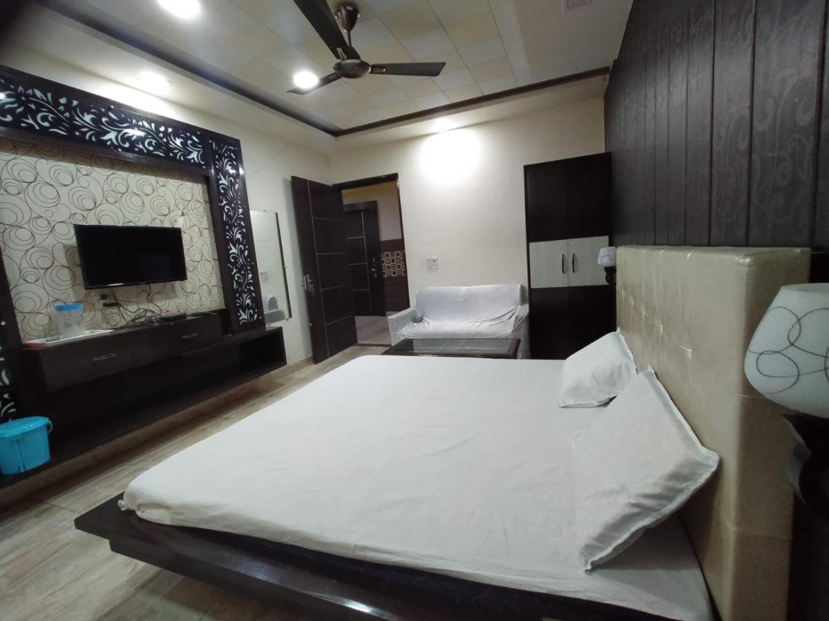 Hotel Prakash Regency Hapur Buitenkant foto