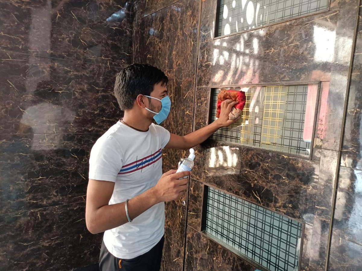 Hotel Prakash Regency Hapur Buitenkant foto